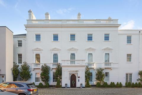 3 bedroom apartment for sale, Isleworth TW7