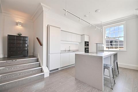 3 bedroom apartment for sale, Isleworth TW7