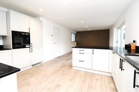 4 bedroom detached bungalow for sale, Wade Grove, Warwick, CV34