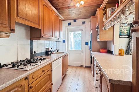 4 bedroom semi-detached house for sale, Jubilee Road, Aldershot, Hampshire