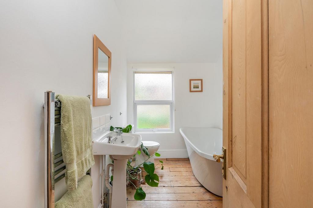 0 S6 RBN - Bathroom C.jpg