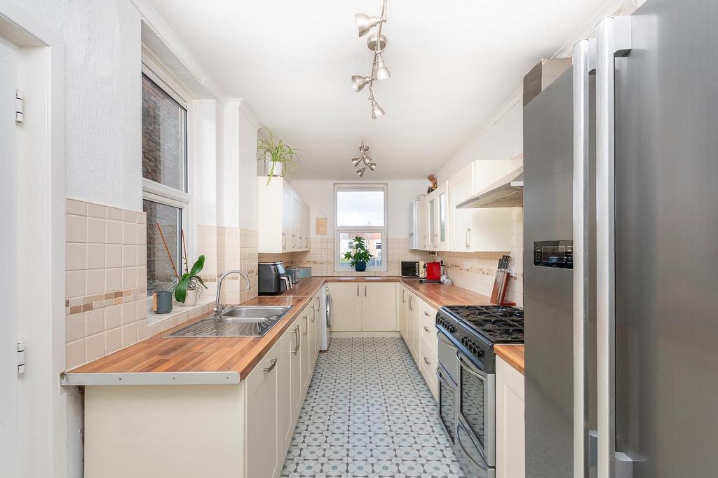 3 L7 CRSA - Kitchen C.jpg