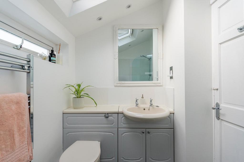 3 L7 CRSA - Bathroom A.jpg