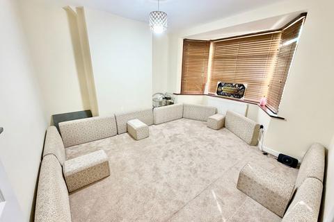 3 bedroom terraced house for sale, The Ridgeway, London NW9