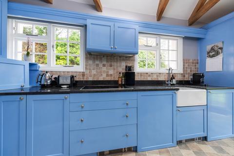 3 bedroom detached house for sale, South View, Winchester, SO22