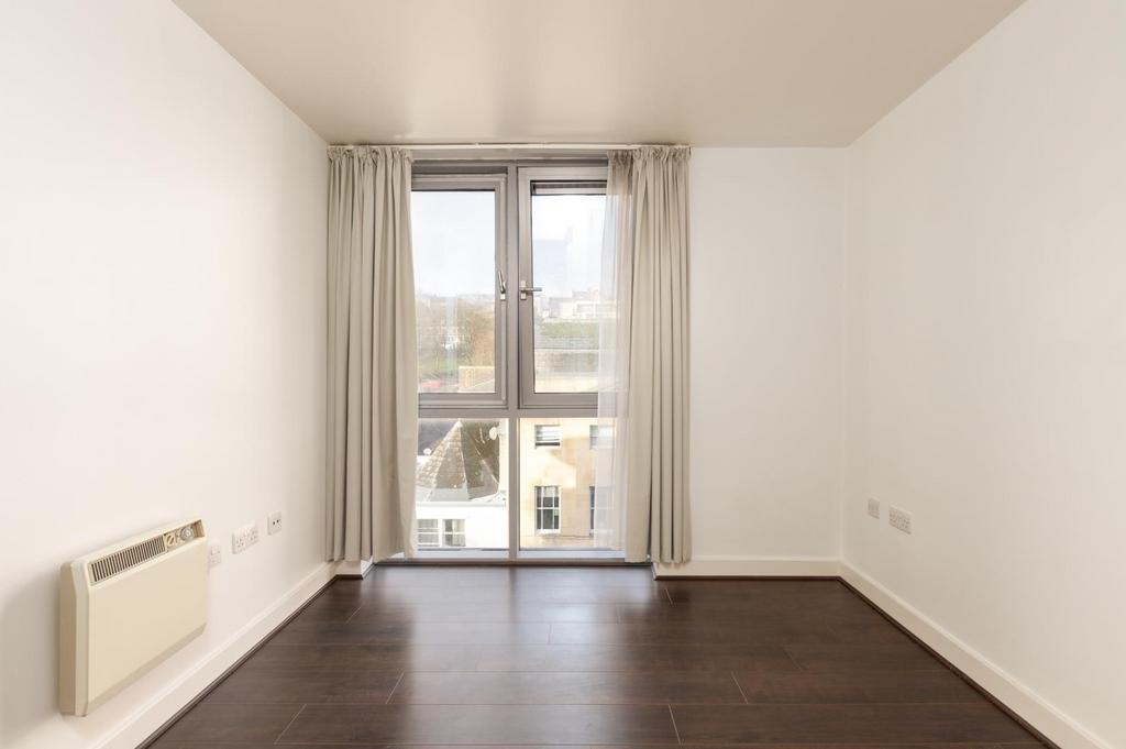 Flat 100, Hamilton Court, BS2-2.jpg