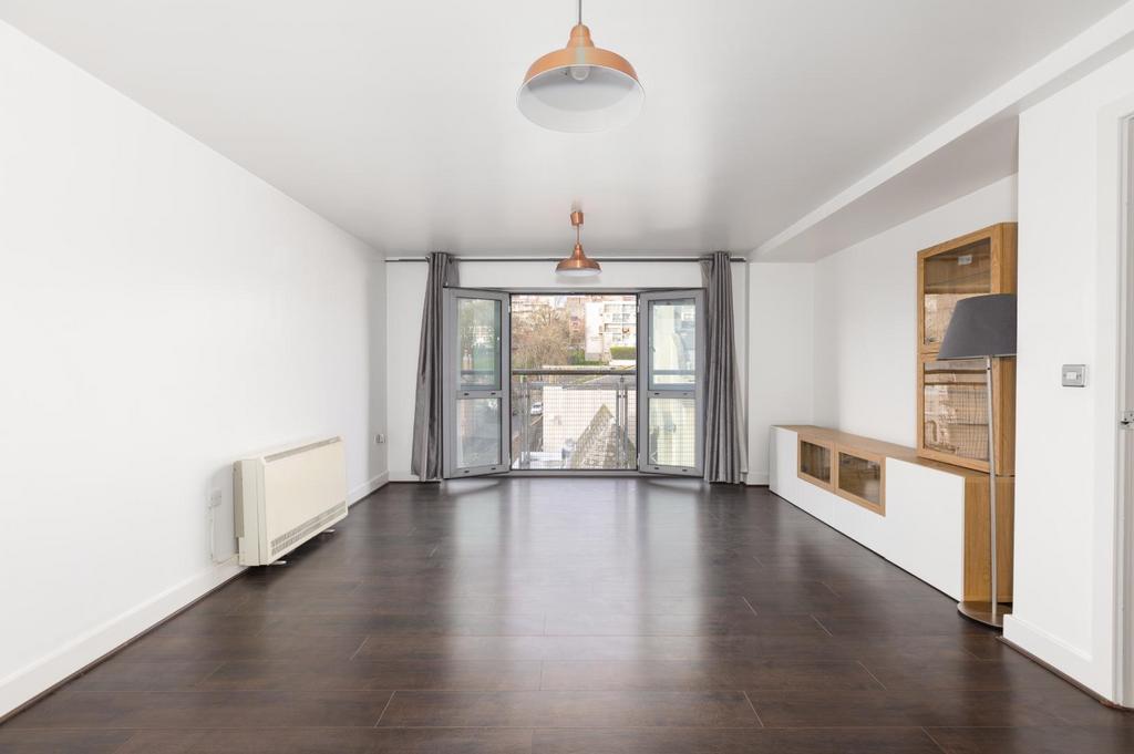 Flat 100, Hamilton Court, BS2-9.jpg