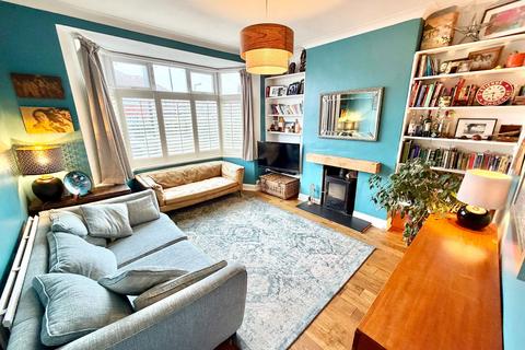 4 bedroom semi-detached house for sale, Lodore Gardens, London NW9