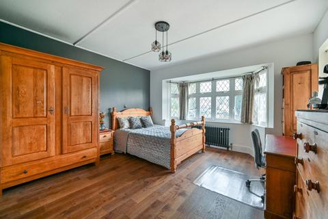 undefined, Lynton Road, New Malden, KT3