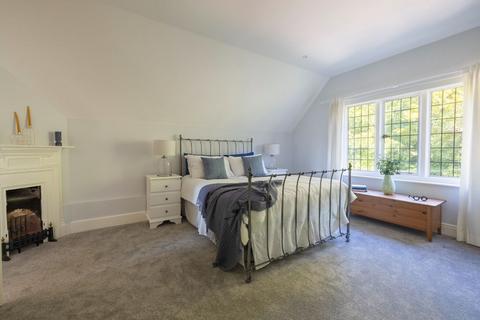 6 bedroom semi-detached house for sale, Tye House West, Edenbridge Road, Hartfield