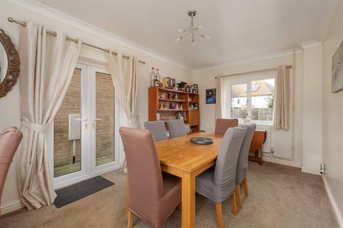 4 bedroom detached house for sale, Dence Park, Herne Bay
