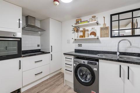 2 bedroom ground floor flat for sale, Richmond Street, Herne Bay