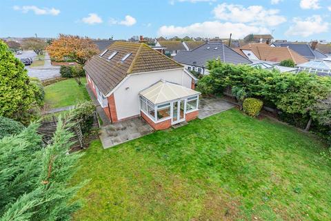 4 bedroom detached bungalow for sale, Lonsdale Avenue, Margate
