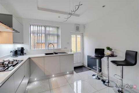 3 bedroom semi-detached house for sale, Queens Road, Beighton, Sheffield, S20