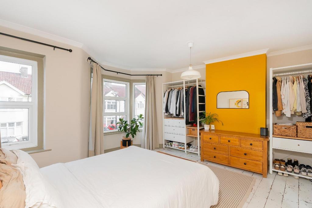 3 C9 RBN - Bedroom H.jpg