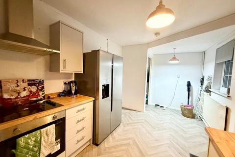 3 bedroom semi-detached house for sale, Pine Avenue, New Ollerton, Newark, Nottinghamshire, NG22 9PX