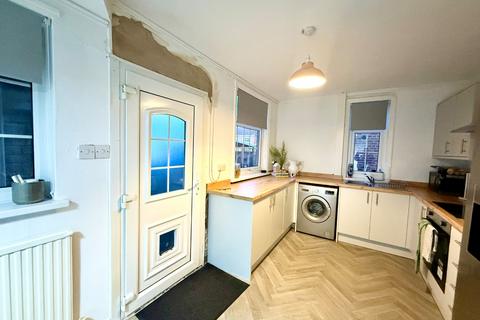 3 bedroom semi-detached house for sale, Pine Avenue, New Ollerton, Newark, Nottinghamshire, NG22 9PX