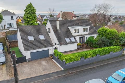 5 bedroom detached house for sale, Drumbathie Road, Airdrie, ML6 7ES