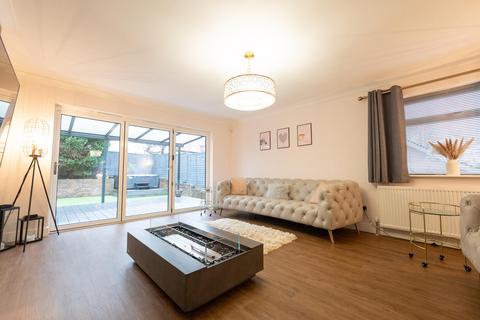 5 bedroom detached house for sale, Drumbathie Road, Airdrie, ML6 7ES