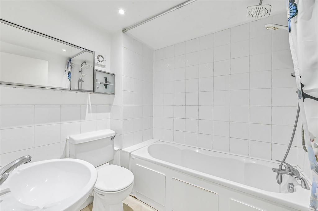 James Anderson - Sheen Lane  SW14 8 HY 22.jpg