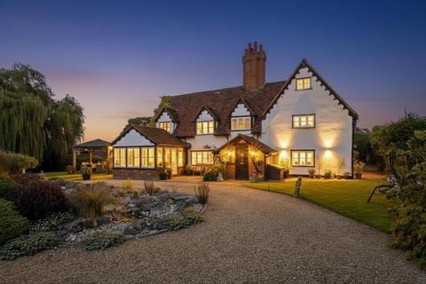 undefined, Pottersheath Road, Welwyn, AL6