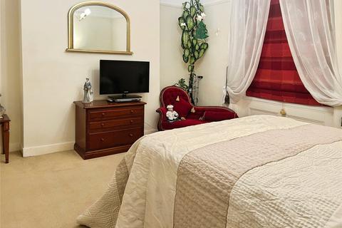 4 bedroom terraced house for sale, Norman Street, Kent CT17