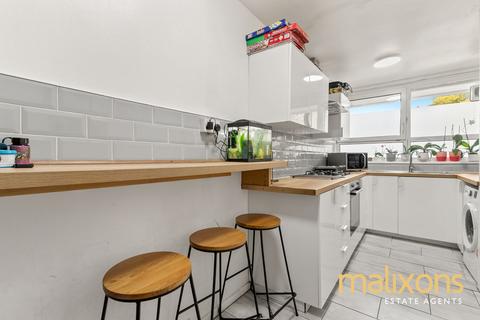 2 bedroom flat for sale - Hampson Way, London SW8