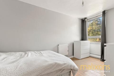 2 bedroom flat for sale, Hampson Way, London SW8