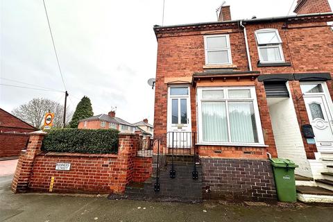 2 bedroom end of terrace house to rent, Banners Street, Halesowen