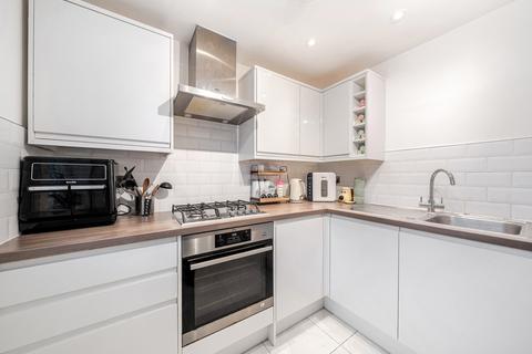 1 bedroom apartment for sale, Merton Road, London SW18