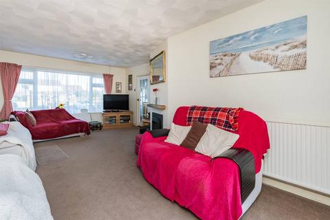 4 bedroom semi-detached house for sale, Maydowns Road, Chestfield, Whitstable