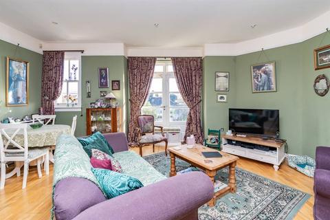 2 bedroom apartment for sale, Graystone Road, Tankerton, Whitstable