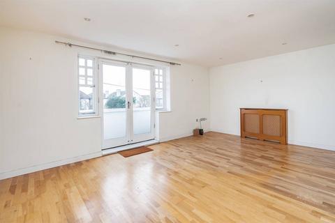 2 bedroom apartment for sale, Graystone Road, Tankerton, Whitstable