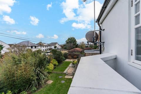 2 bedroom apartment for sale, Graystone Road, Tankerton, Whitstable