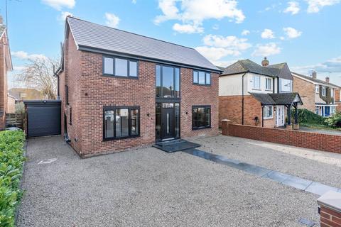 4 bedroom property for sale, Cherry Orchard, Chestfield, Whitstable