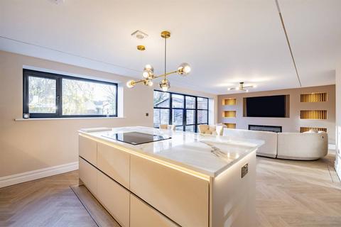 4 bedroom property for sale, Cherry Orchard, Chestfield, Whitstable