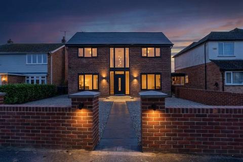 4 bedroom property for sale, Cherry Orchard, Chestfield, Whitstable