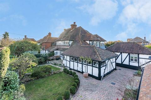 4 bedroom semi-detached house for sale, The Drove, Chestfield, Whitstable