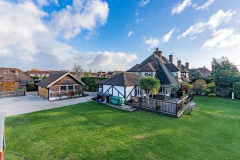 4 bedroom semi-detached house for sale, The Drove, Chestfield, Whitstable