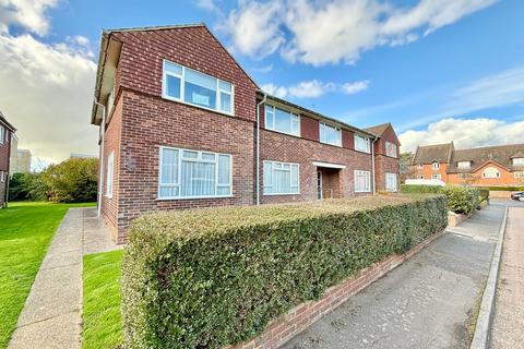 2 bedroom ground floor flat for sale, Mayfield Way, Bexhill-on-Sea, TN40