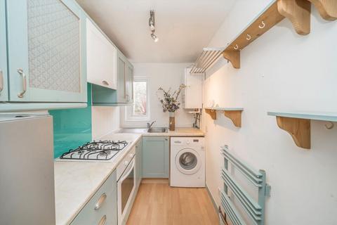 1 bedroom flat for sale, Queens Avenue, London N10
