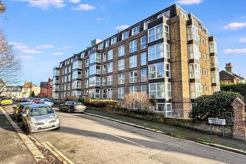 3 bedroom flat for sale - Cumberland Gardens, St Leonards-on-Sea, TN38