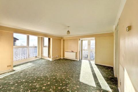 3 bedroom flat for sale, Cumberland Gardens, St Leonards-on-Sea, TN38
