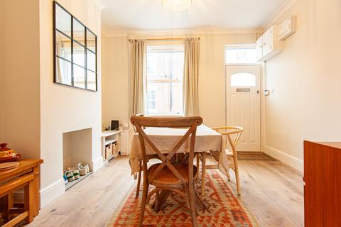 2 bedroom terraced house to rent, St Paul's Terrace, York YO24