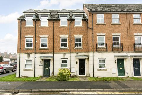 3 bedroom townhouse for sale - Lathkill Street, Market Harborough