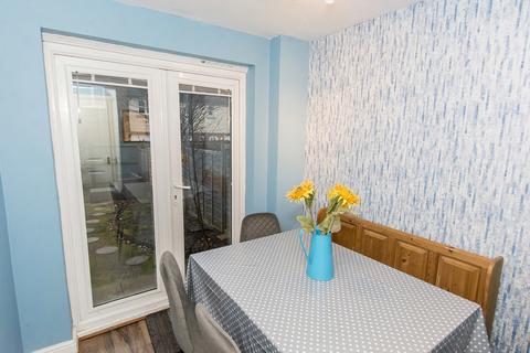 3 bedroom townhouse for sale, Lathkill Street, Market Harborough