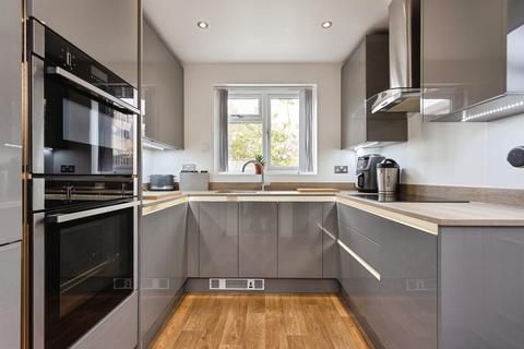 3 bedroom semi-detached house for sale, Huntingdon Drive, Castle Donington DE74
