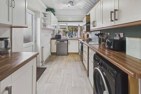 3 bedroom semi-detached house for sale, Avondale Road