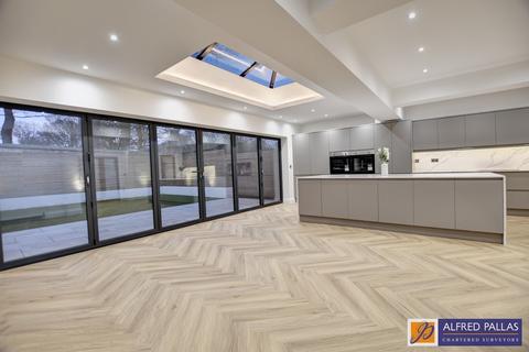 4 bedroom semi-detached house for sale, Deepdene Road, Seaburn