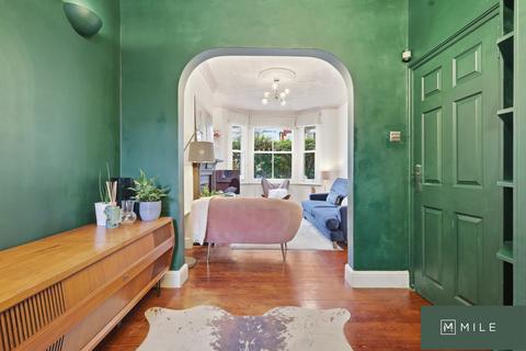 3 bedroom terraced house for sale, Churchill Road, London NW2